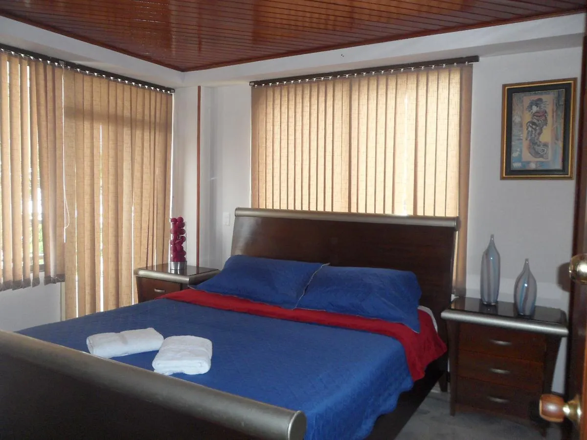 Casa Impacto - Ciudad Jardin Hostel Cali