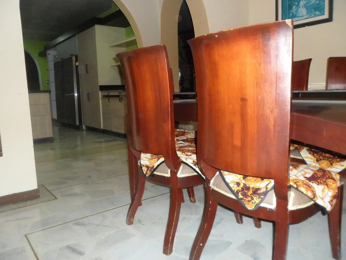 Casa Impacto - Ciudad Jardin Hostel Cali Colombia